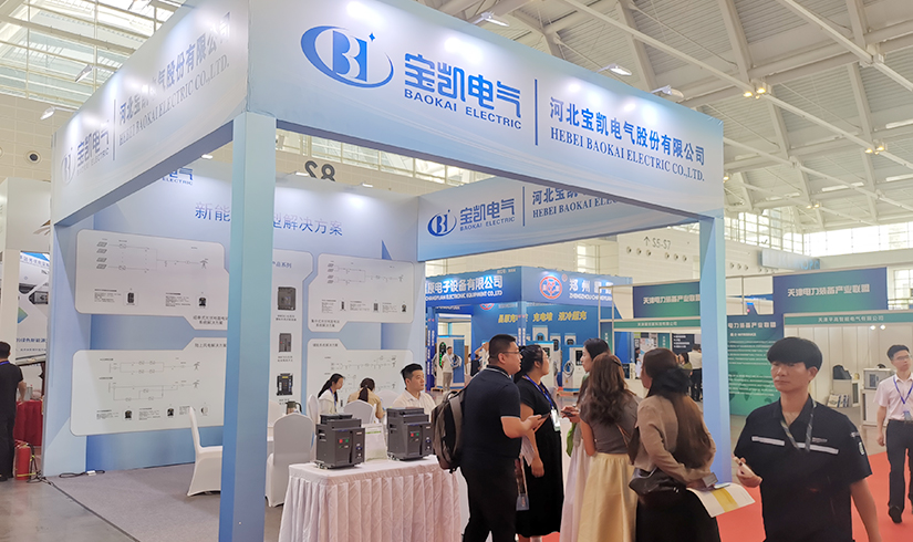 暴击行业天花板！J9国际站登录电气硬核技术亮相天津清洁能源展，引央视记者及能源产业巨头现场“挖宝”